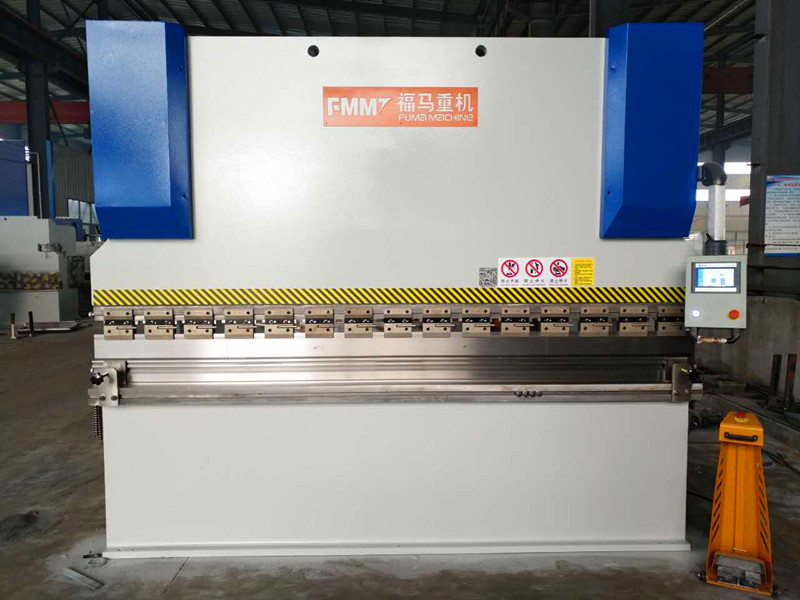 WC67K-200T3200 數(shù)控折彎機 2007系統(tǒng)